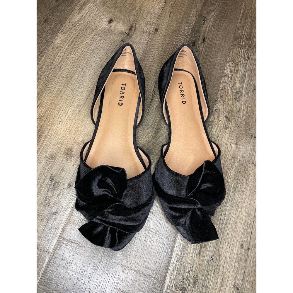 TORRID TWIST BOW FLATS BLACK VELVET POINTED TOE SHOES WOMENS SZ 10WW